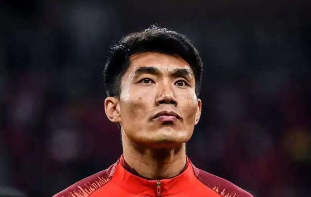ESPN：巴萨高层对于哈维依然充满信心 对阵瓦伦西亚必须取胜ESPN的消息，巴萨高层目前充分信任球队的主教练哈维。